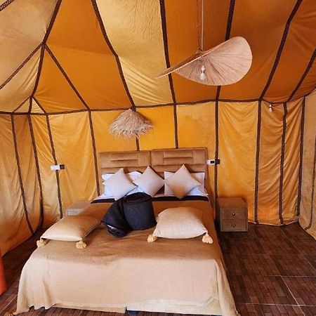 Sahara Elegance Camp Hotel Мерцуга Екстериор снимка