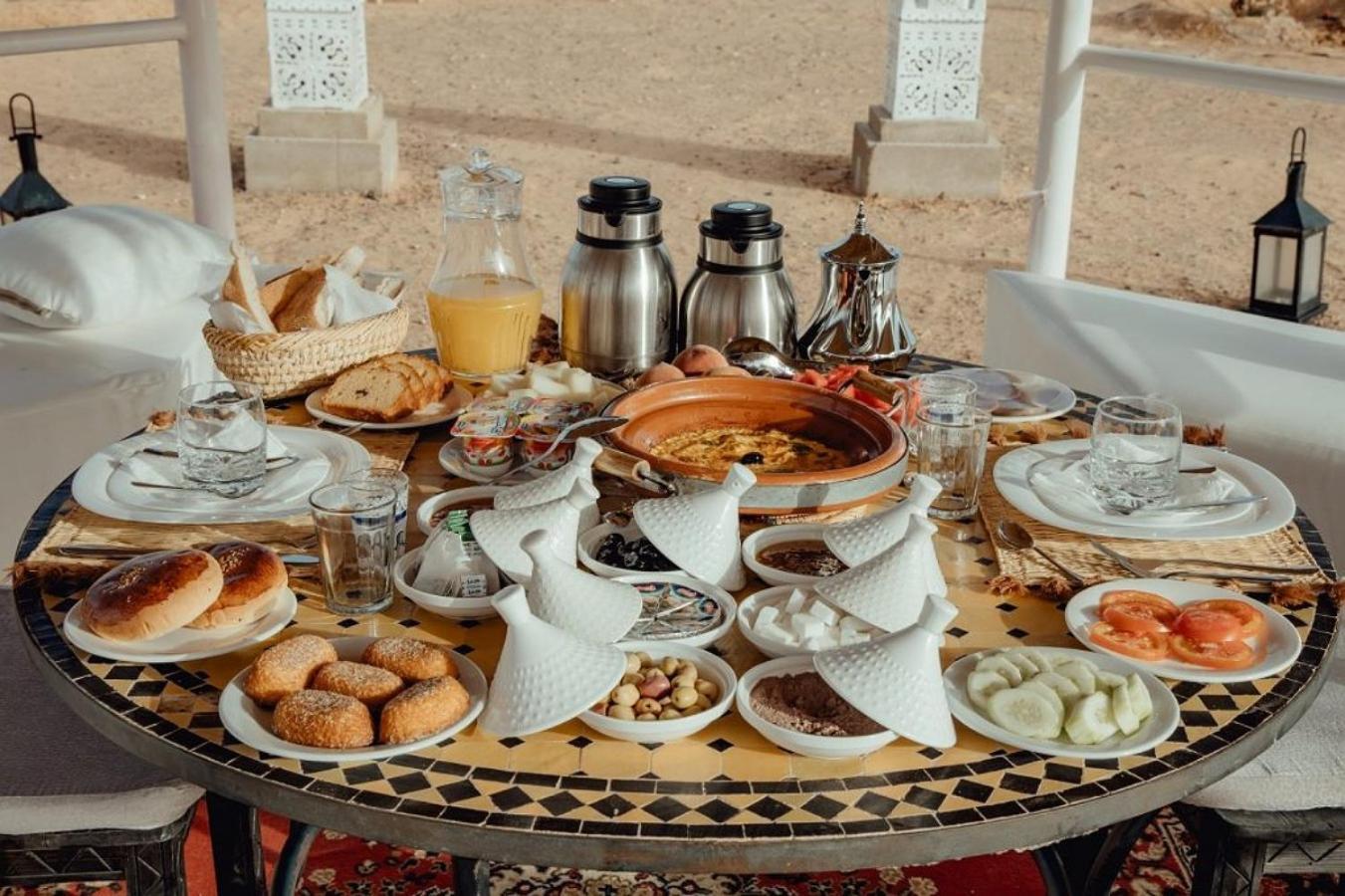 Sahara Elegance Camp Hotel Мерцуга Екстериор снимка